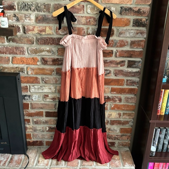 Blu Pepper Colorblock Tiered Maxi Dress, M - Picture 5 of 6